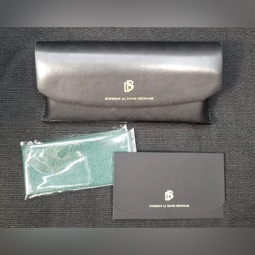 David Beckham Eyeglasses Case Beautiful Black & Dark Green Cleaning Cloth